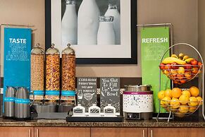 Hampton Inn & Suites Phoenix Glendale-Westgate