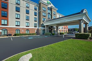 Holiday Inn Express & Suites Lebanon-Nashville Area by IHG