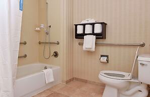 Hampton Inn & Suites Alexandria