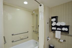 Hampton Inn & Suites Alexandria