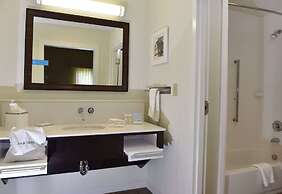 Hampton Inn & Suites Alexandria