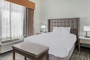 Best Western Plus Peppertree Inn At Omak