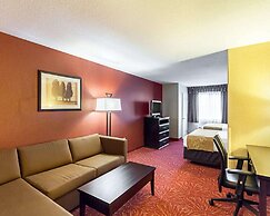 Comfort Suites Airport