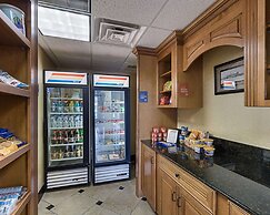 Comfort Suites Airport