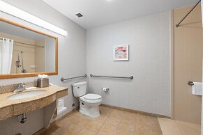 Hampton Inn And Suites Madera