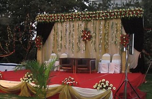 Featherlite Evoma Hotel