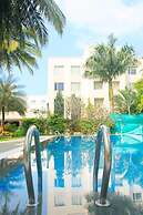 Featherlite Evoma Hotel