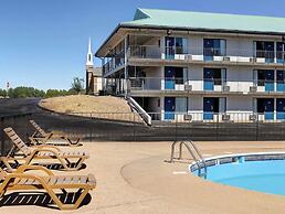 Crestview Inn