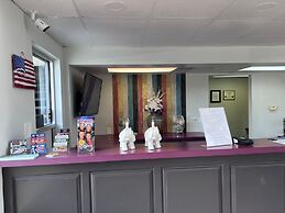 Crestview Inn