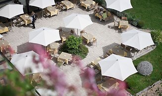 Hotel Warmbaderhof