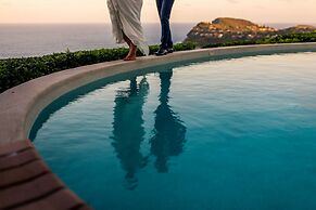 Jonahs Restaurant & Accommodation, Whale Beach