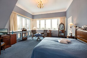 Schlosshotel Ralswiek
