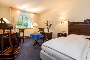 Schlosshotel Ralswiek