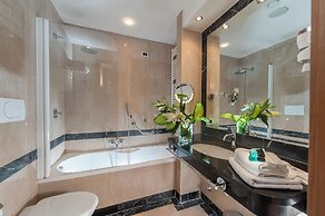 Cardinal Hotel St. Peter