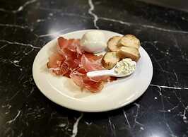 Cardinal Hotel St. Peter