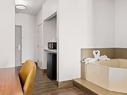 Comfort Suites Lindale - Tyler North