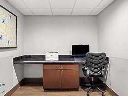 Comfort Suites Lindale - Tyler North