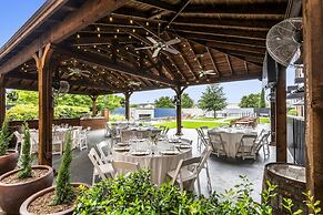 NYLO Dallas Plano Hotel, Tapestry Collection by Hilton