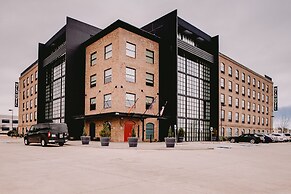 NYLO Dallas Plano Hotel, Tapestry Collection by Hilton