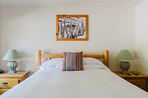 Crystal Mountain Hotels