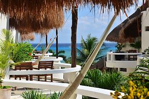 Playa Palms Beach Hotel