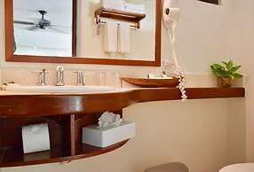 Playa Palms Beach Hotel