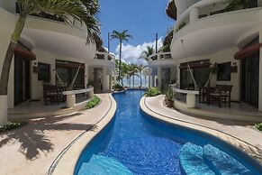 Playa Palms Beach Hotel