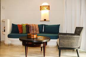 Playa Palms Beach Hotel