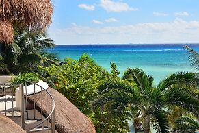 Playa Palms Beach Hotel