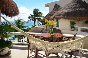 Playa Palms Beach Hotel