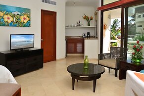 Playa Palms Beach Hotel