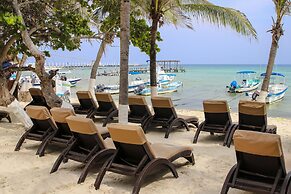 Playa Palms Beach Hotel