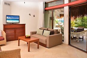 Playa Palms Beach Hotel