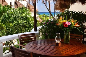 Playa Palms Beach Hotel