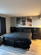 Plymouth Suites Hotel
