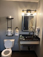 Plymouth Suites Hotel