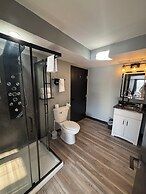 Plymouth Suites Hotel
