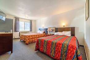 Castle Inn & Suites By OYO Chickasha