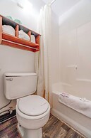 Castle Inn & Suites By OYO Chickasha