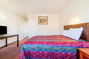 Castle Inn & Suites By OYO Chickasha