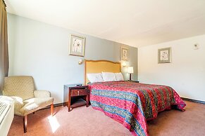 Castle Inn & Suites By OYO Chickasha