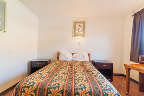 Castle Inn & Suites By OYO Chickasha