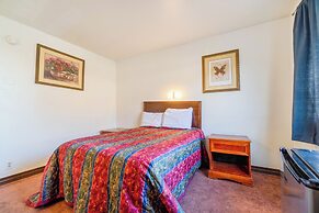Castle Inn & Suites By OYO Chickasha