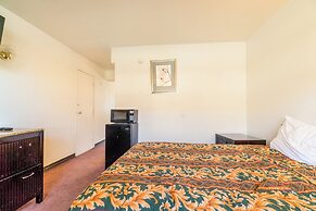 Castle Inn & Suites By OYO Chickasha