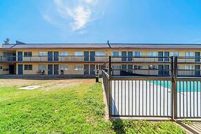 Castle Inn & Suites By OYO Chickasha