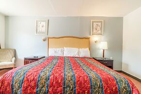 Castle Inn & Suites By OYO Chickasha