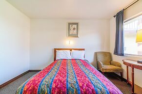 Castle Inn & Suites By OYO Chickasha