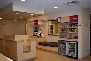 TownePlace Suites by Marriott Republic Airport Long Island