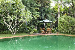 AMATAO Tropical Residence