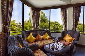 AMATAO Tropical Residence